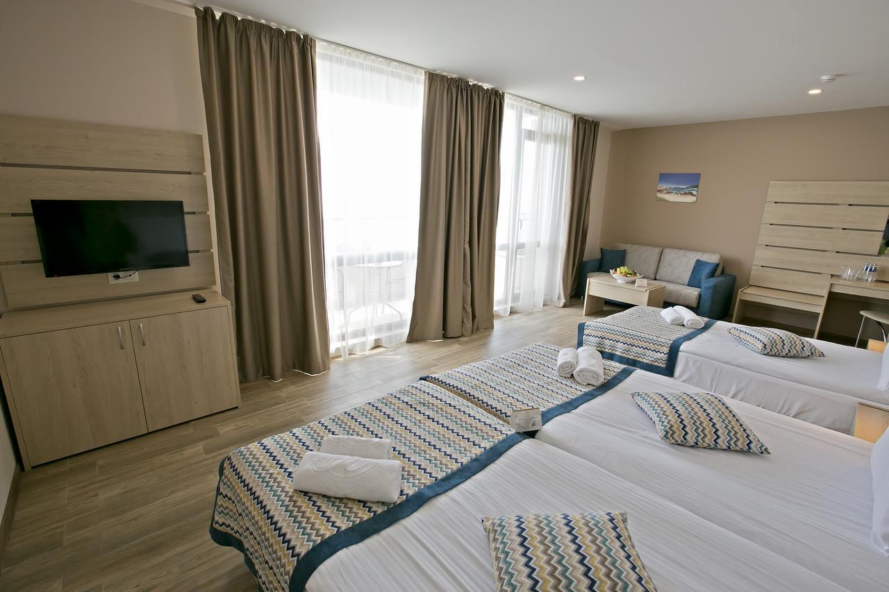 Royal Grand Hotel And Spa Kavarna Exteriör bild